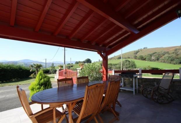 Gite A La Ferme Larranda Suhescun Esterno foto